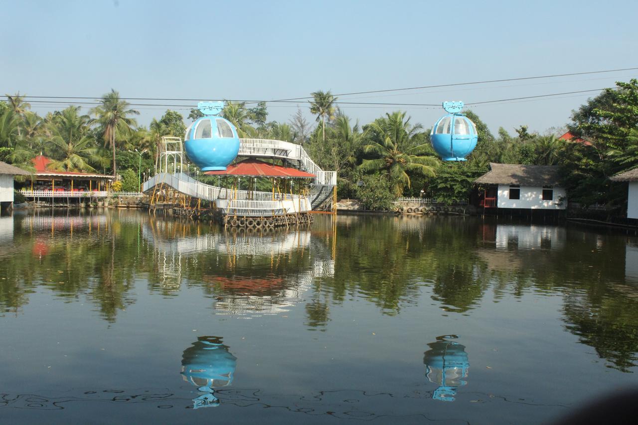 Mango Meadows Hotel Kottayam Exterior photo